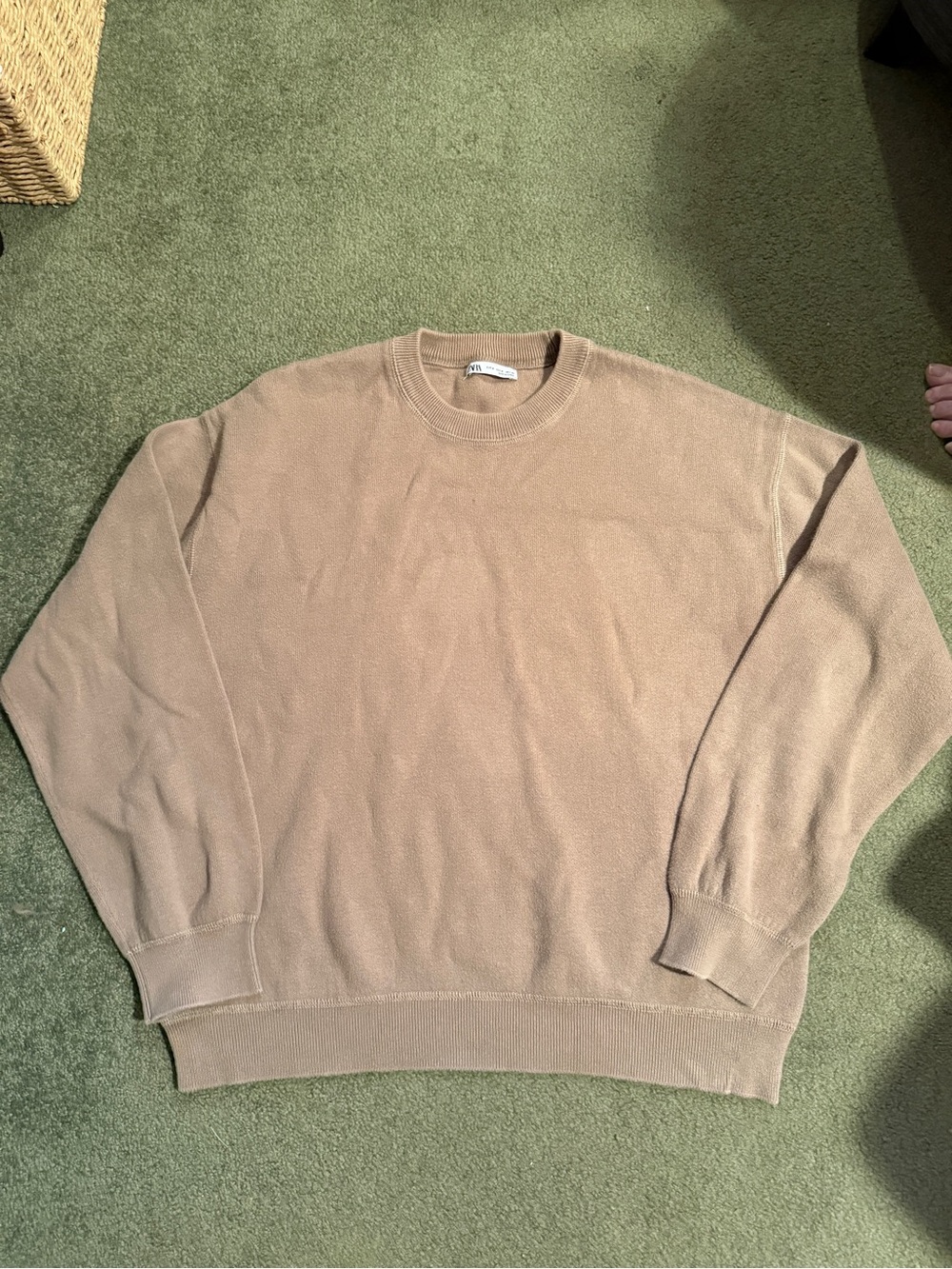 Zara Men's Crewneck Sweater in Beige